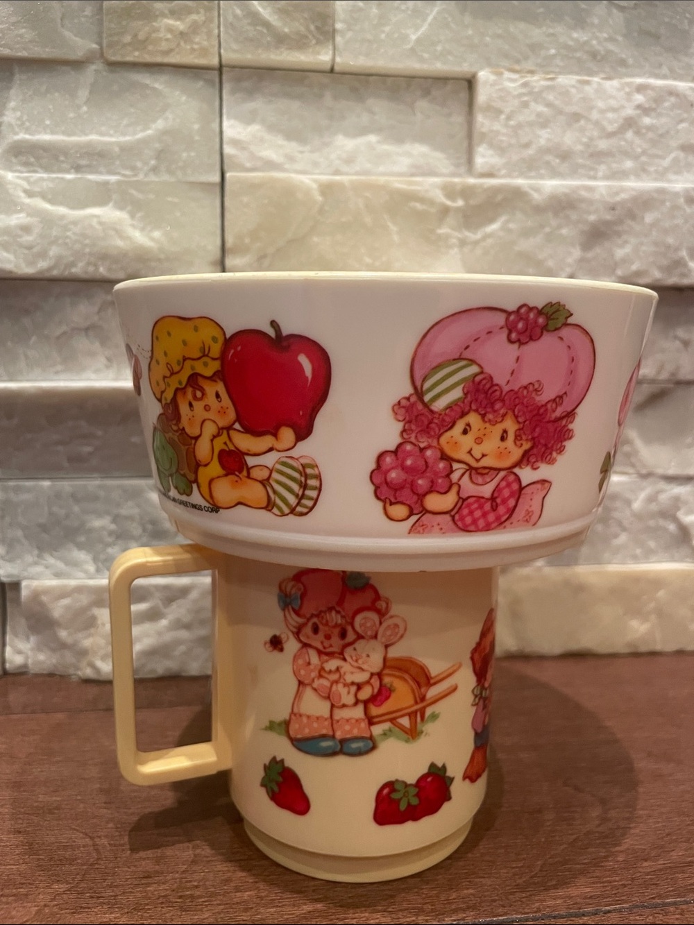 American Greetings Strawberry Shortcake Kids Bowl and Mug - Cream, Pink, Red - Picture 7 of 12